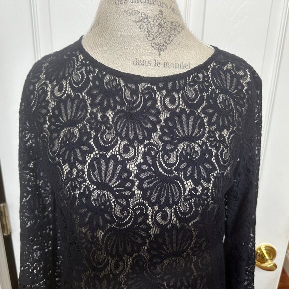 LOFT LACE, BELL-SLEEVED TOP:PREOWNED NAVY SMALL - Picture 2 of 9